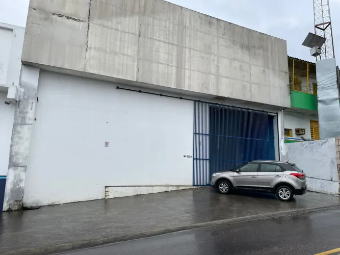 GALPÃO 700M² - PLANALTO
