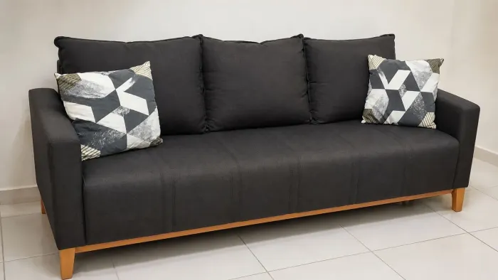 Sofá três lugares