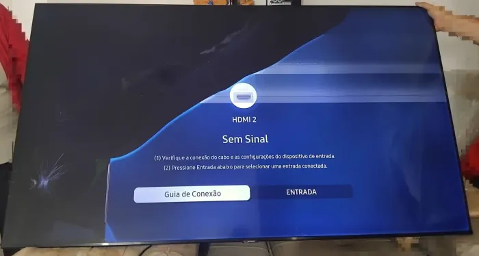 TV (com detalhe na Tela) 65" Samsung *APENAS RETIRADA*