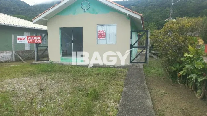 Oportunidade! Loja em Armação - Florianópolis