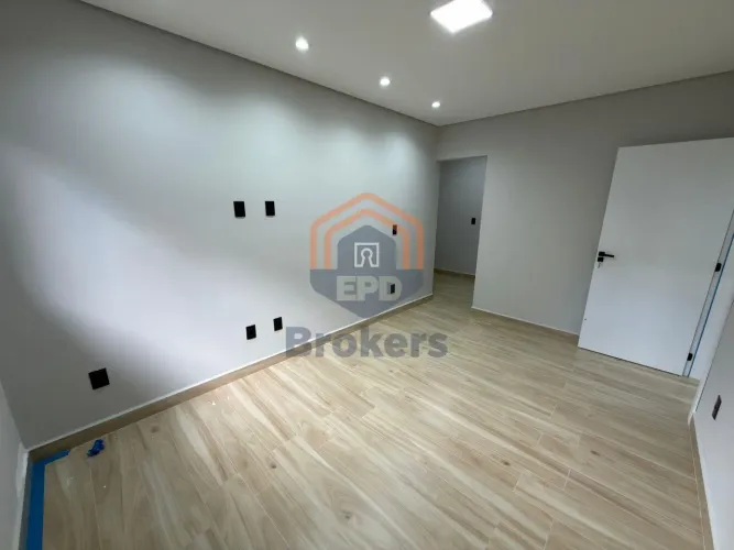 Casa em Condominio térrea nova 3 dormitórios