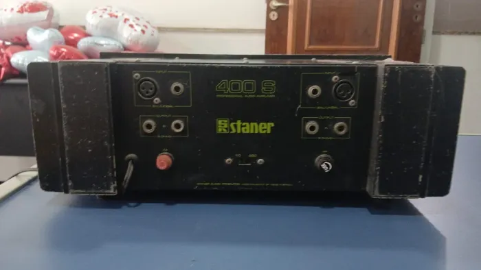 Amplificador profissional Staner 400S