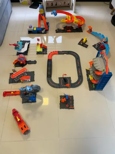 Lote 12 Pistas Hot Wheels e Matchbox - Originais e Funcionando