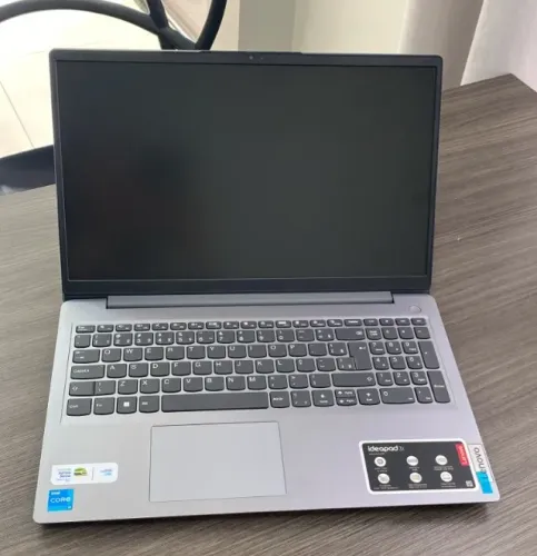 NOTEBOOK LENOVO IDEAPAD 3 15ITL6 ** leia o anúncio