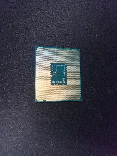 Processador Intel xeon E5 2690 v3 muito pouco uso 