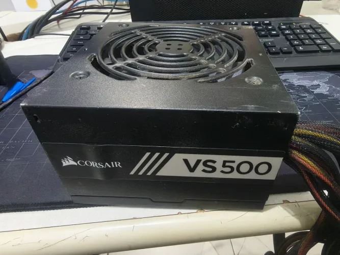 Fonte de alimentação Corsair VS550