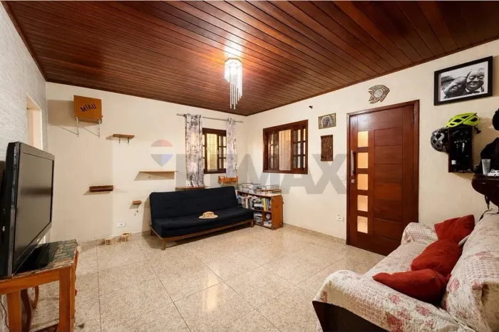 Casa a venda com 2 quartos no Jardim Iramaia, Ribeirão Pires, SP