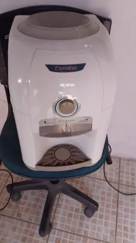 VENDO UM GELAGUA ESMALTEC