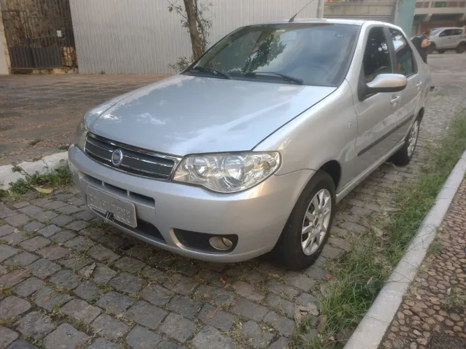 Fiat Siena HLX 1.8 MPI Flex 8V 4P 2005