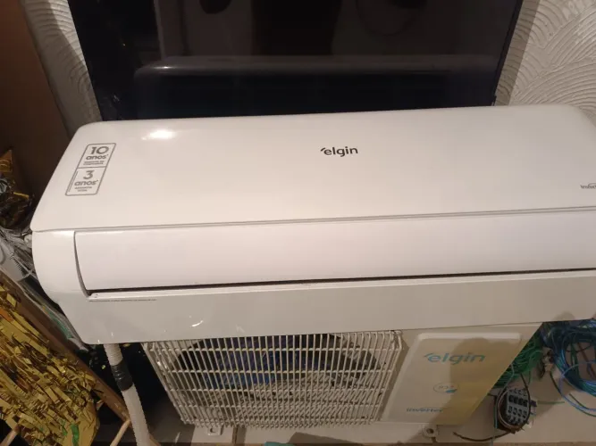Ar condicionado 12000 BTUs Elgin inverter com wi-fi