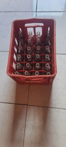 Caixa com 24 cascos coca ks 200 ml