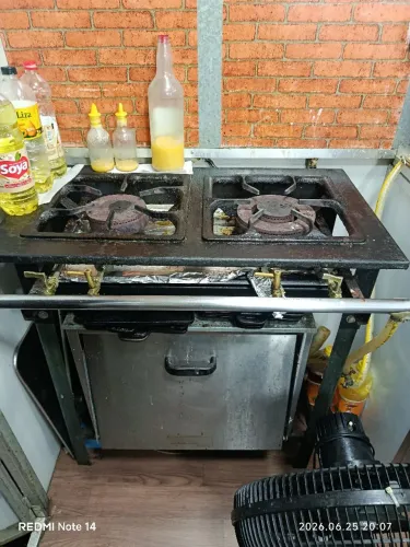 Vendo fogão duas bocas com forno