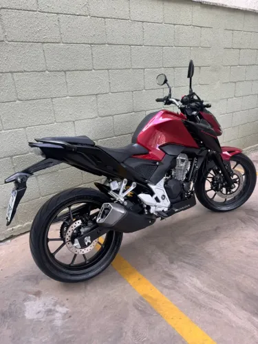 Honda CB 300f Twister Flex 2025