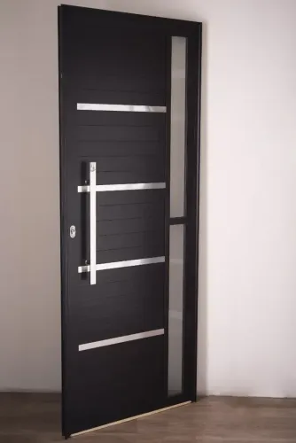 PORTA LAMBRIL LINHA 25 PRETA COM VIDRO, FRISO E PUXADOR A PARTIR DE R$ 1.215,00