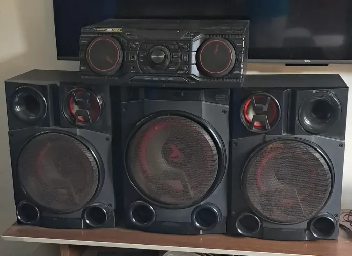 VENDO CAIXAS DE SOM