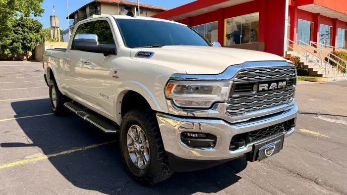 Ram 2500 Laram. 6.7 Night ED. TB CD 4X4 DIE 2020
