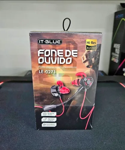 Fone de ouvido Gamer P2 com fio.