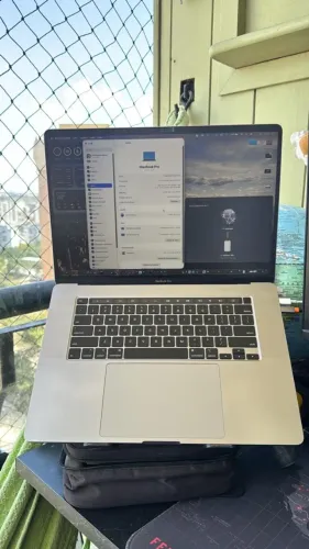 Macbook Pro 16 2019 i9 32g 8tb 5500M 4g