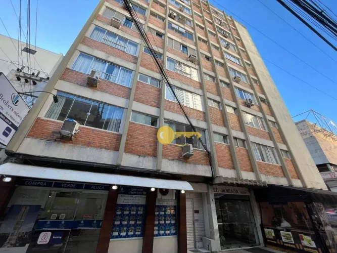 APARTAMENTO MOBILIADO EM BALNEÁRIO CAMBORIÚ