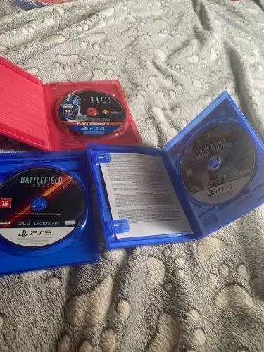 Jogo novinho poucas vezes de uso