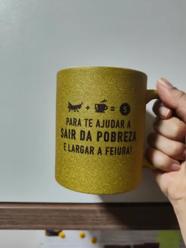 Caneca Sai Pobreza 