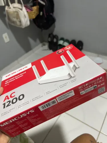 ROTEADOR NOVO NA CAIXA