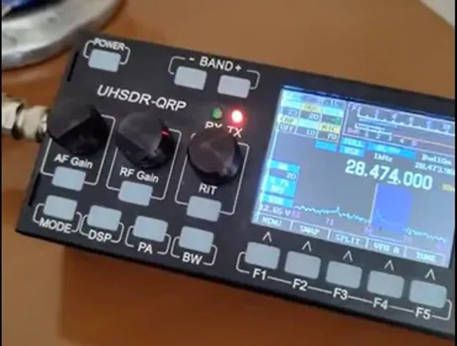 RS-918 HF SDR QRP 0-30MHz | Portátil | Modos Digitais | Muito Novo