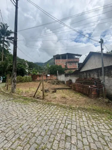 Terreno em Santo Aleixo