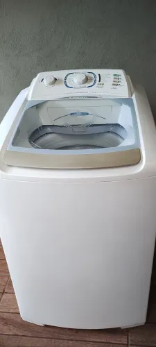 Máquina de Lavar Roupas Electrolux 10-Kg?