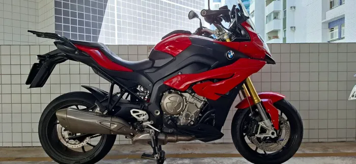 BMW S1000 XR único dono.