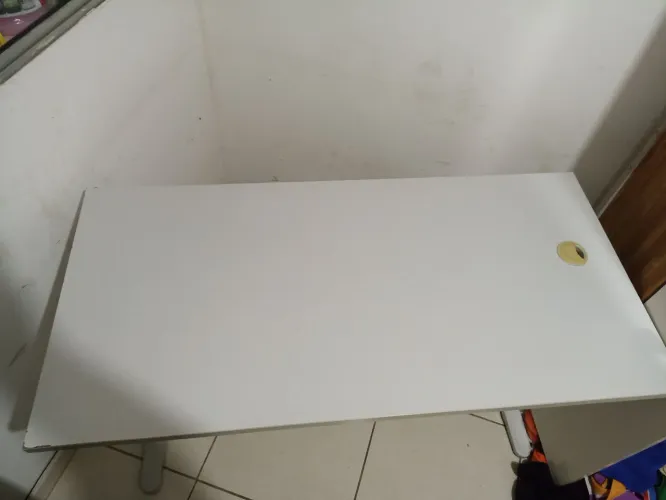 Mesa de escritório grande