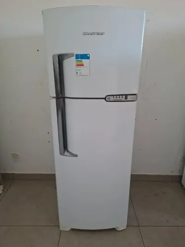Vendo geladeira 220v