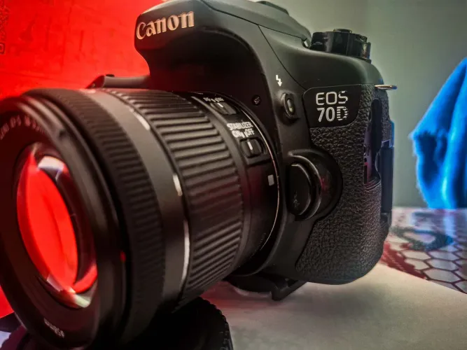 Canon 70D + lente 18-55mm
