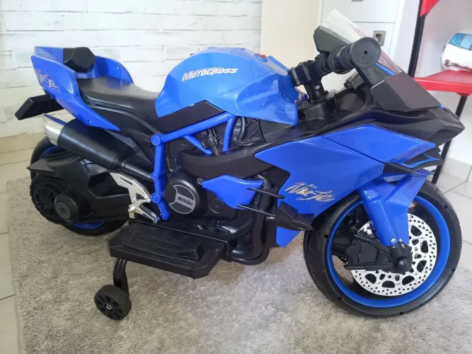 Moto elétrica infantil