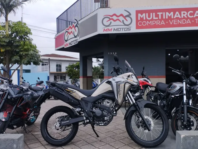 Honda / XRE 300 Sahara Adventure - 2025