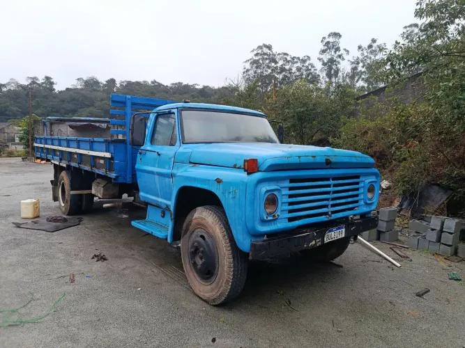 Ford 11000 carroceria