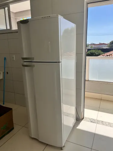 GELADEIRA ELECTROLUX DC39 220v