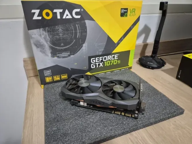 Placa de vídeo GTX 1070 Ti Zotac Mini