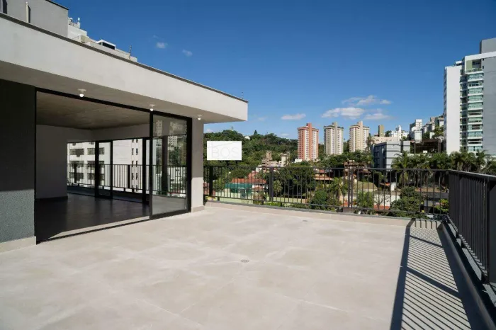 Cobertura Linear Nova - Elevador Privativo - 3 Quartos - 3 vagas - 207 m² - Bairro: Luxemb