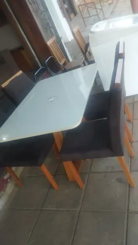 Mesa de jantar Nova