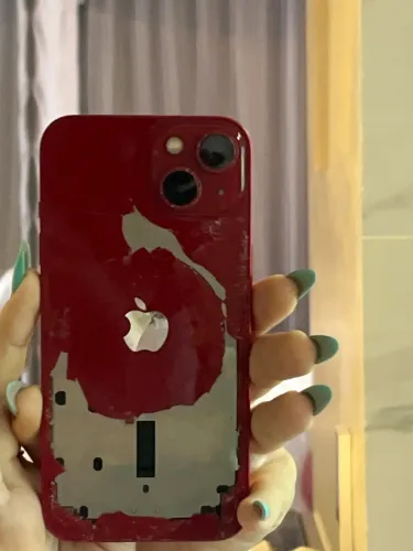 iPhone 13 de 128gb vermelho usado