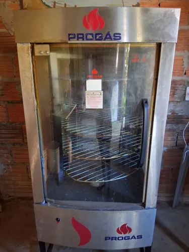 Maquina de assa frango