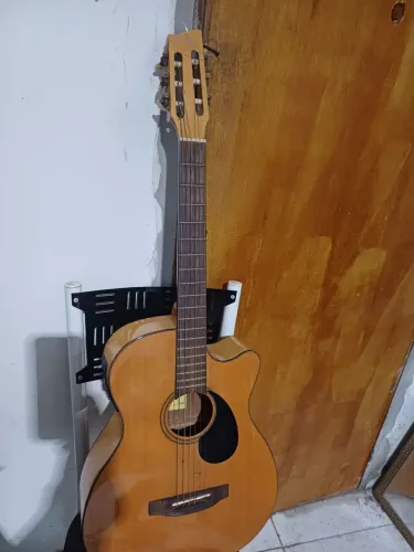 Violão 450,00