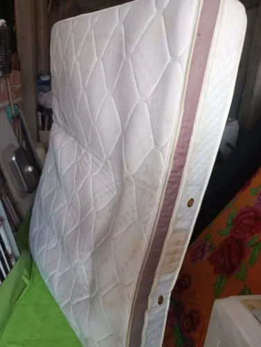 Colchão de casal extra firme