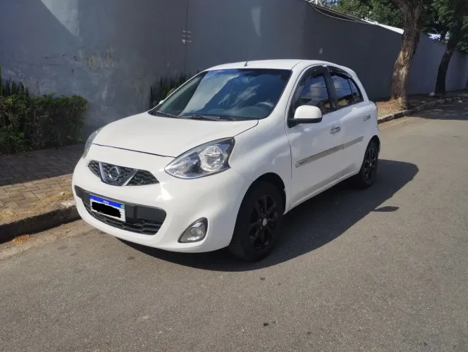 Nissan March SV 1.6 16V Flexstart 5P Aut. 2017