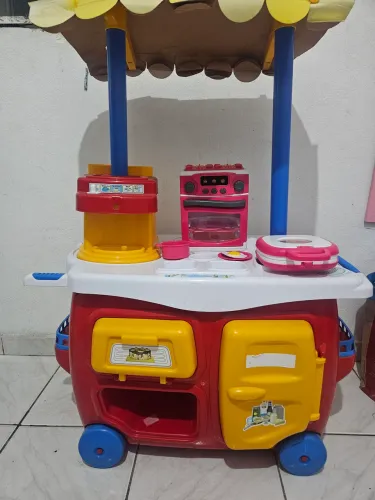 Cozinha de brinquedo