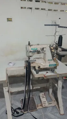 Máquina de Costura Industrial Siruba C007J Base Cilíndrica