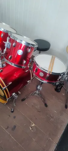 Bateria acústica profissional