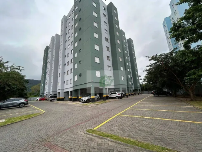 Apartamento com 2 dormitórios à venda, 48 m² por R$ 400.000,00 - Martim de Sá - Caraguatat
