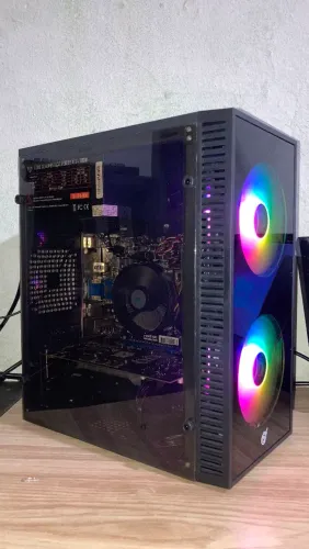 PC xeon com placa de vídeo